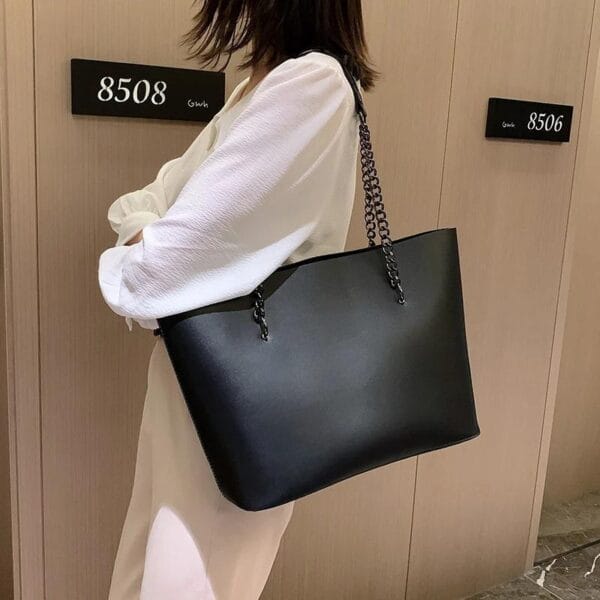 Chic PU Leather Women’s Tote Bag Lahore Pakistan, Stylish PU Leather Tote Bag Bago, Elegant Women’s Tote Handbag, Premium PU Leather Tote Bag for Ladies, Fashionable Handbag for Daily Use