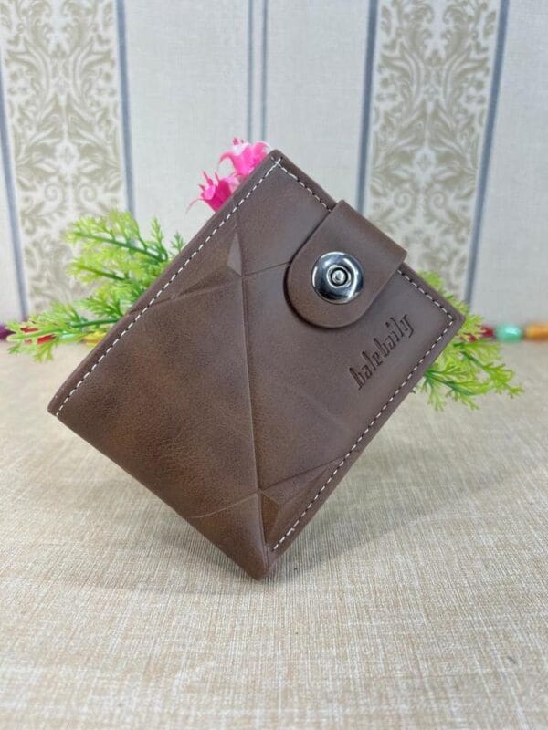 Men's Leather Textured Bifold Wallet - Image 3
